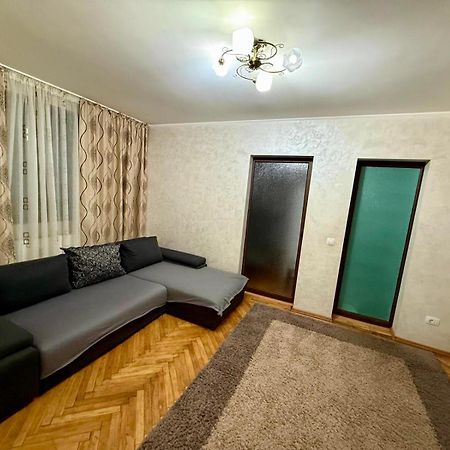 Zen Apartment Galaţi Екстериор снимка