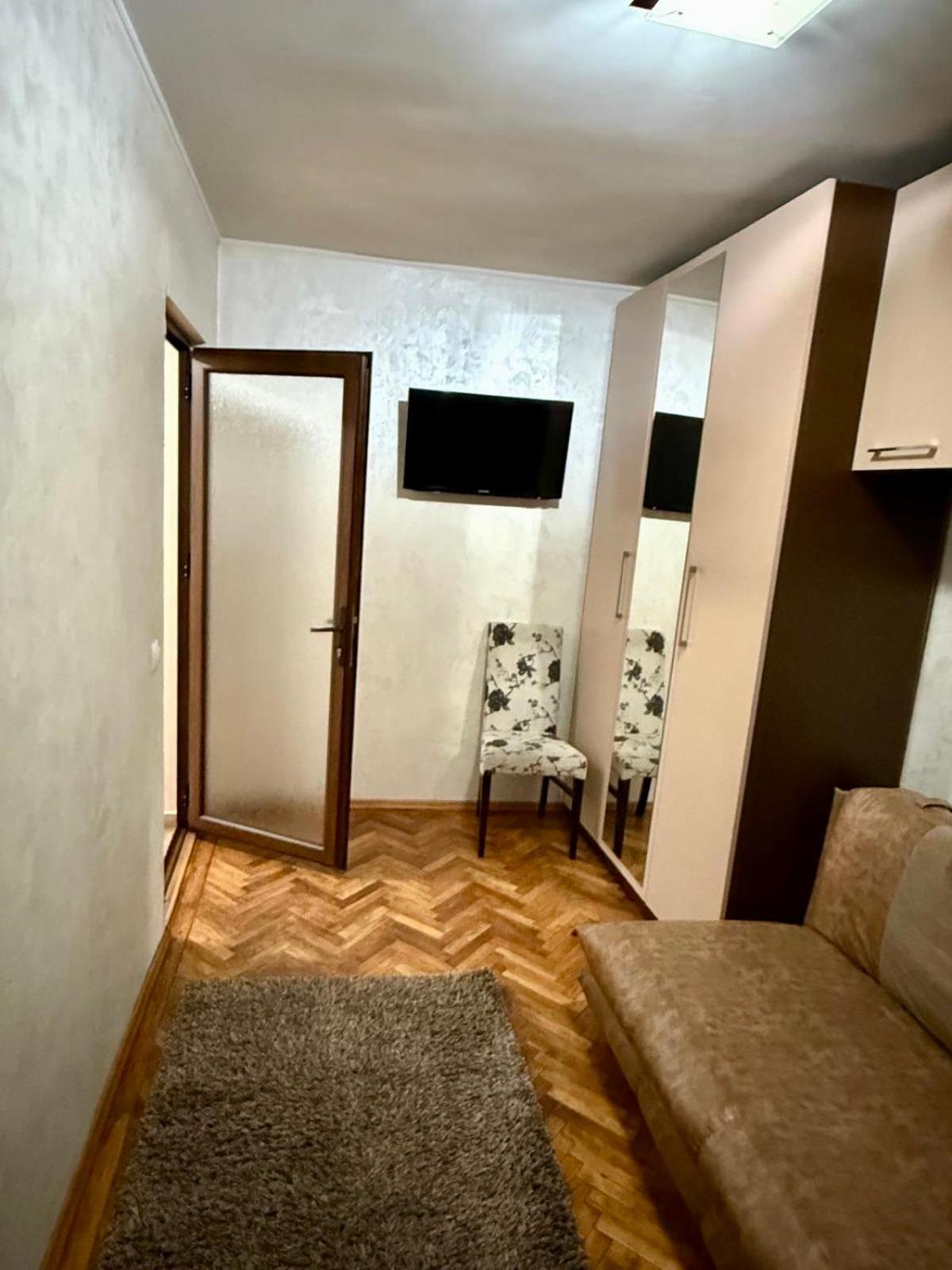 Zen Apartment Galaţi Екстериор снимка