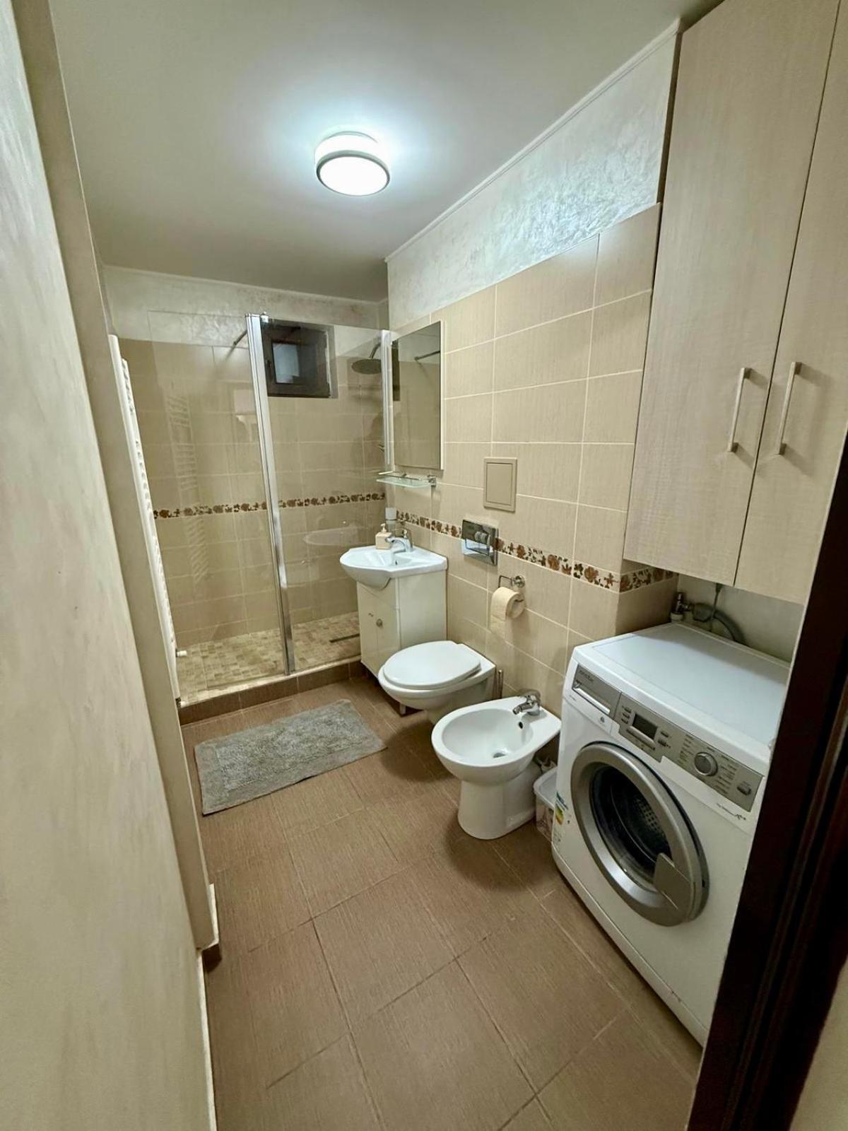 Zen Apartment Galaţi Екстериор снимка
